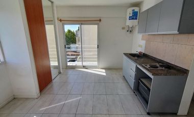 OFICINA CON BAULERA APTO PROFESIONAL EN CASEROS