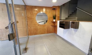OFICINA CON BAULERA APTO PROFESIONAL EN CASEROS