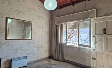 CASA 5 AMBIENTES EN VENTA BANFIELD APTA CREDITO