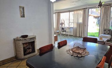 CASA 5 AMBIENTES EN VENTA BANFIELD APTA CREDITO