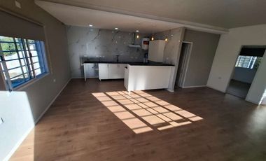VENTA BLOQUE LOCAL + DEPTO 3 AMB A ESTRENAR J C P