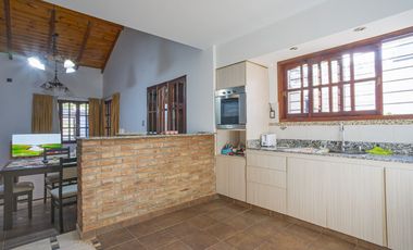 Hermosa casa de 3 dormitorios en Ricardone