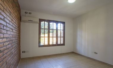 Hermosa casa de 3 dormitorios en Ricardone