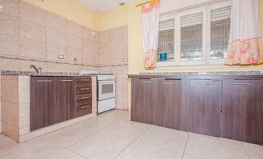 Venta Ph 4 ambientes patio cochera Villa Lynch