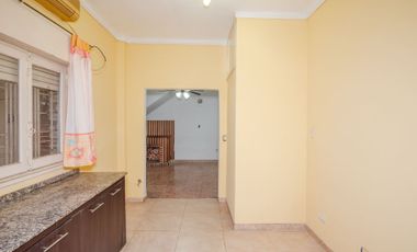 Venta Ph 4 ambientes patio cochera Villa Lynch
