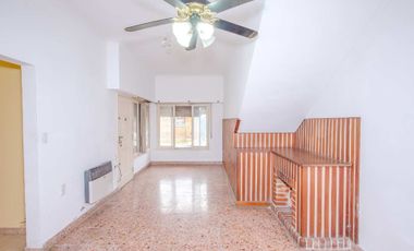 Venta Ph 4 ambientes patio cochera Villa Lynch
