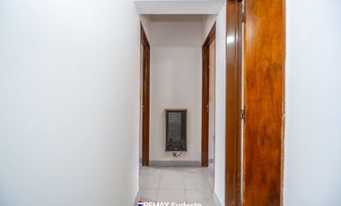 CASA EN VENTA 3 DORMITORIOS RECICLADA A NUEVA