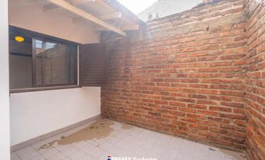 CASA EN VENTA 3 DORMITORIOS RECICLADA A NUEVA