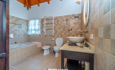 VENTA CASA DE ESTILO  CORAZON DE PATAGONIA UNICA