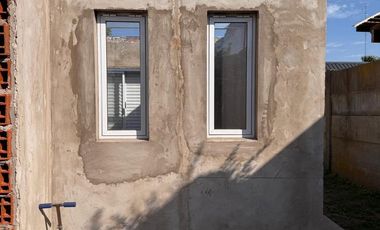 CASA EN VENTA EN PEHUAJO CON PATIO