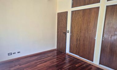 Venta Casa Country El Jaguel 3 ambientes 2 baños 3 habitaciones escritorio parrilla golf pileta sum