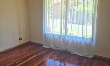 Venta Casa Country El Jaguel 3 ambientes 2 baños 3 habitaciones escritorio parrilla golf pileta sum