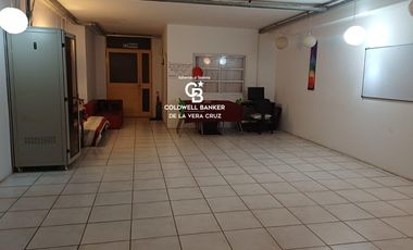 Amplio inmueble apto oficinas/empresas/consultorios