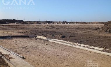 Terreno en Funes Lakes