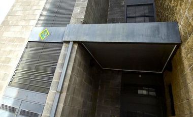 Edificio Comercial, TRES PLANTAS PARA OFICINAS