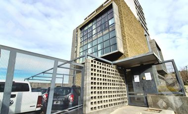 Edificio Comercial, TRES PLANTAS PARA OFICINAS