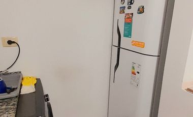 Villa Ballester céntrico! Amplio y luminoso 3 amb con vista abierta!