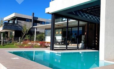 ALQUILER CASA 4 DORMITORIOS - B° LA ZAGALA, NEUQUÉN
