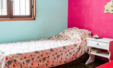 Venta casa 6 ambientes con gran parque
