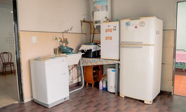 Venta casa 6 ambientes con gran parque