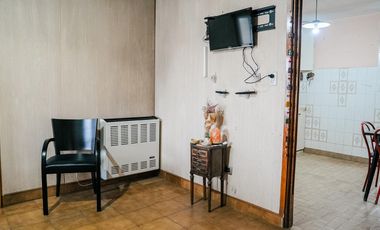 Venta casa 6 ambientes con gran parque