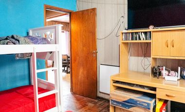 Venta casa 6 ambientes con gran parque