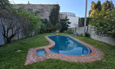 Casa actualizada a nuevo en alquiler cerca de todo!!