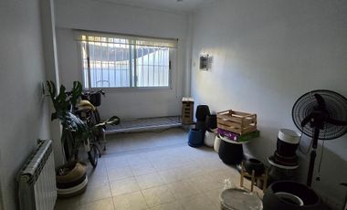 Casa actualizada a nuevo en alquiler cerca de todo!!