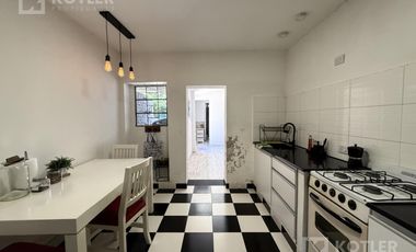 Propiedad Ideal Taller con vivienda y Local. Ideal Inversor