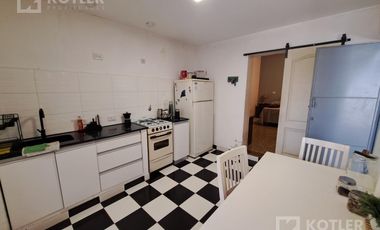 Propiedad Ideal Taller con vivienda y Local. Ideal Inversor