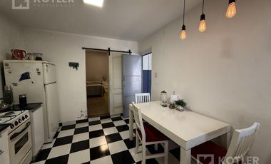 Propiedad Ideal Taller con vivienda y Local. Ideal Inversor