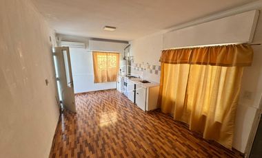 Venta - Dos departamentos - Ideales para Renta - Lote Apto Desarrollo - Zona Centro - D073