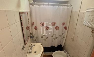 Venta - Dos departamentos - Ideales para Renta - Lote Apto Desarrollo - Zona Centro - D073