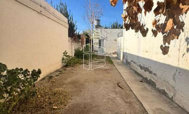 Venta - Dos departamentos - Ideales para Renta - Lote Apto Desarrollo - Zona Centro - D073
