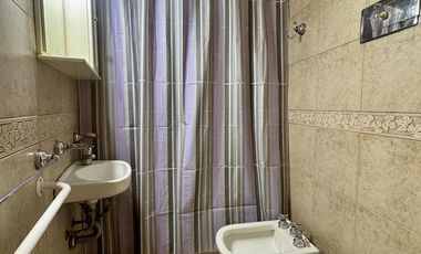 venta departamento dos dormitorios con patio centro rosario