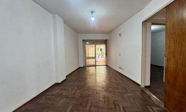 venta departamento dos dormitorios con patio centro rosario