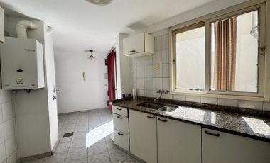 venta departamento dos dormitorios con patio centro rosario