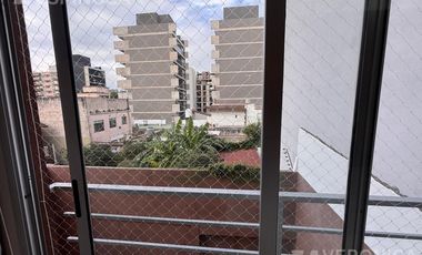 Departamento de una ambiente en venta. Moron Sur, apto credito