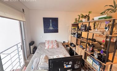 Departamento de una ambiente en venta. Moron Sur, apto credito