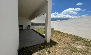Casa en renta en Bosques de las Misiones Sector Encino, Santiago, Nuevo León