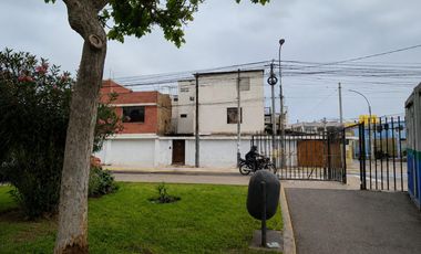 ¡Casa Comercial Con Múltiples Ambientes Y Gran Potencial De Inversión!
