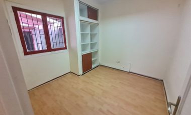 AMPLIA PROPIEDAD COMERCIAL EN BARRIO ITALIA