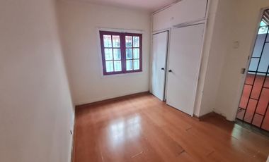 AMPLIA PROPIEDAD COMERCIAL EN BARRIO ITALIA