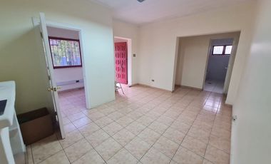 AMPLIA PROPIEDAD COMERCIAL EN BARRIO ITALIA