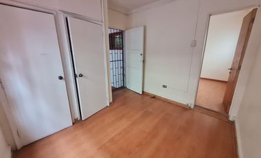 AMPLIA PROPIEDAD COMERCIAL EN BARRIO ITALIA