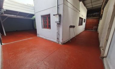 AMPLIA PROPIEDAD COMERCIAL EN BARRIO ITALIA