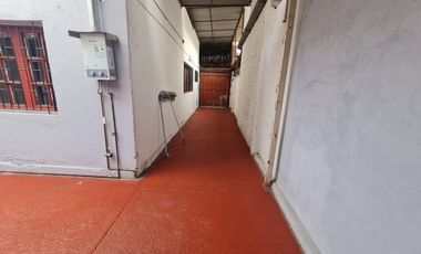 AMPLIA PROPIEDAD COMERCIAL EN BARRIO ITALIA