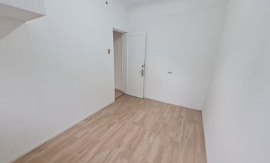 AMPLIA PROPIEDAD COMERCIAL EN BARRIO ITALIA