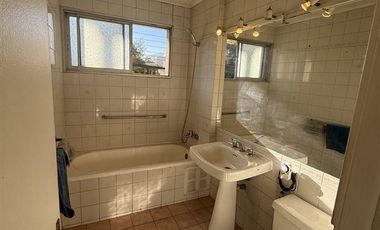 Casa en Arriendo en Miguel Claro 399