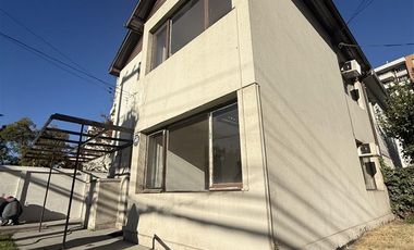 Casa en Arriendo en Miguel Claro 399